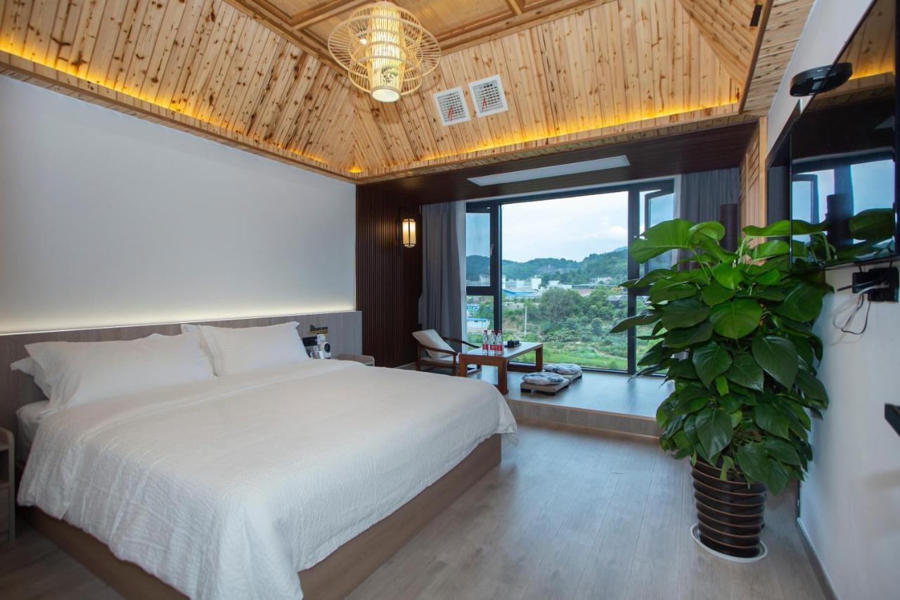 Heaven'S Gate Home Stay --Free Pick Up Service--Panoramic View Of Tianmen Mountain Zhangjiajie Exterior foto